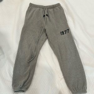 Men’s Essential Sweatpants